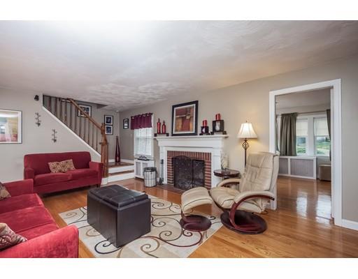 521 Plumtree Rd, Springfield, MA 01118 photo 4