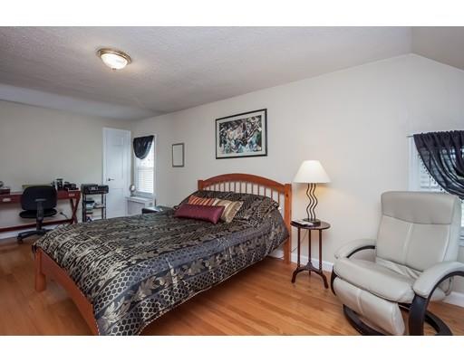 521 Plumtree Rd, Springfield, MA 01118 photo 17