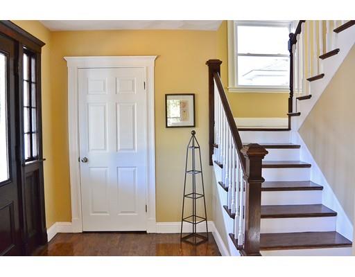 433 Elliott St, Beverly, MA 01915 photo 4