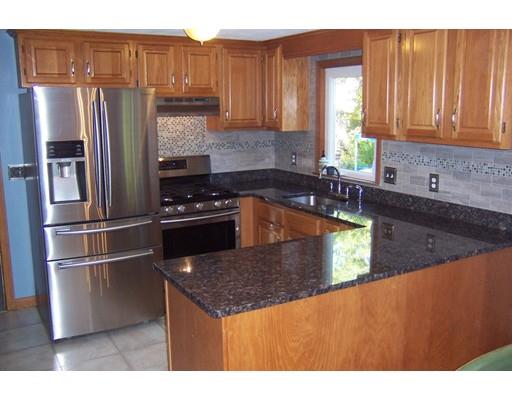 116 Knotty Pine Ln, Barnstable, MA 02632 photo 4
