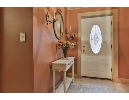 9 Beverly Dr, Georgetown, MA 01833 photo 2