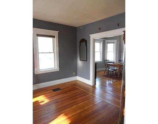 31 Davis St, Easthampton, MA 01027 photo 3