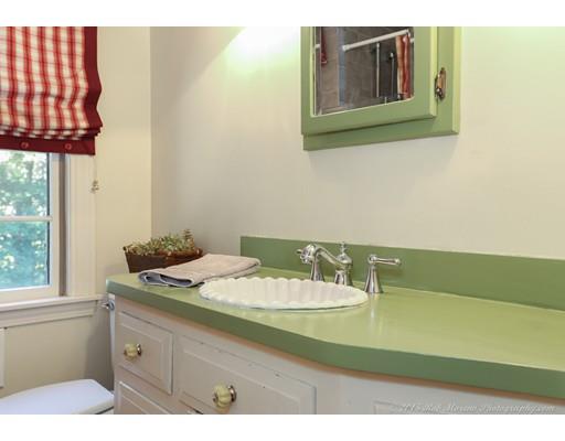 2 Harwick Rd, Wakefield, MA 01880 photo 15
