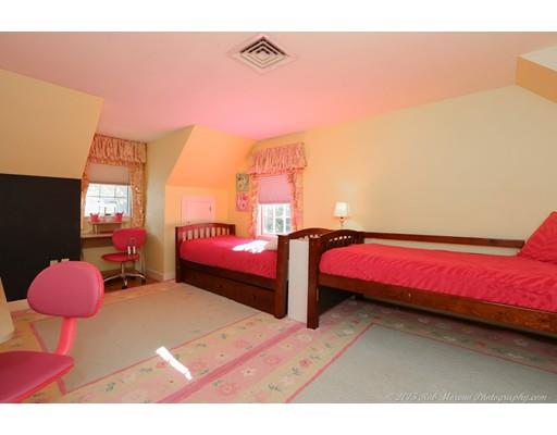 2 Harwick Rd, Wakefield, MA 01880 photo 13