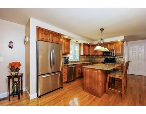 86 Norris Rd, Sagamore Beach, MA 02562 photo 6