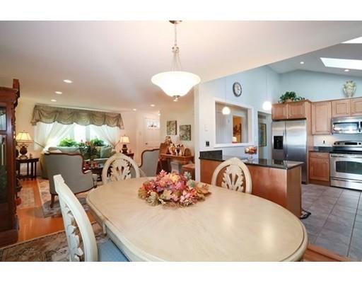 24 Summer Dr, Saugus, MA 01906 photo 8