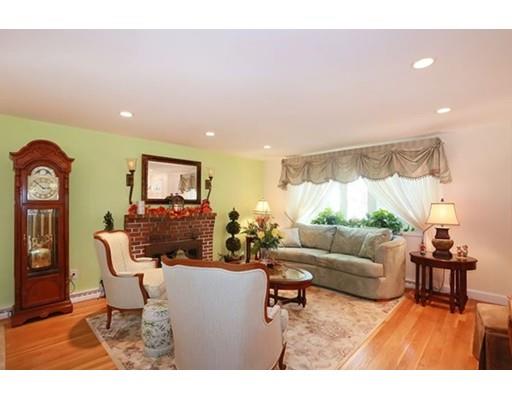 24 Summer Dr, Saugus, MA 01906 photo 11