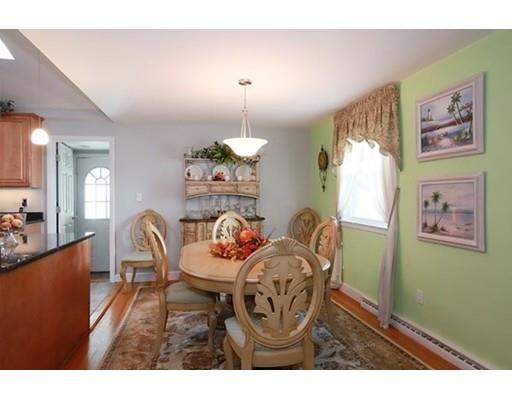 24 Summer Dr, Saugus, MA 01906 photo 9