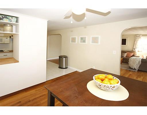 34 Hillcrest Ave, Beverly, MA 01915 photo 9