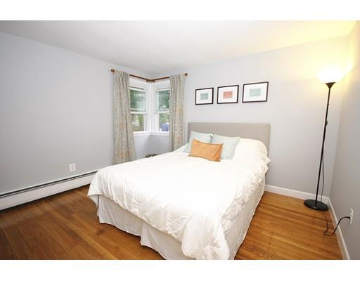 34 Hillcrest Ave, Beverly, MA 01915 photo 11
