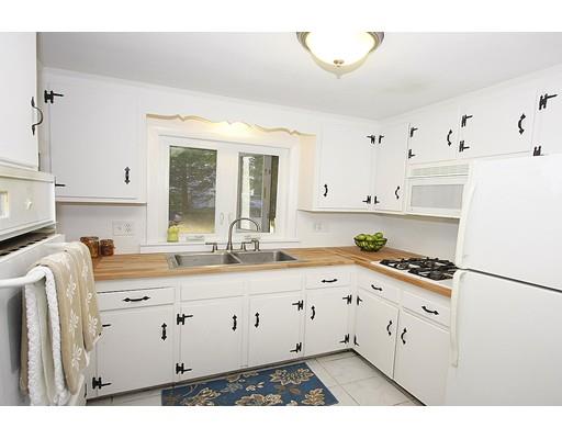 34 Hillcrest Ave, Beverly, MA 01915 photo 3