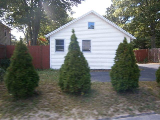 42 Algonquin St, Wareham, MA 02571 photo 3