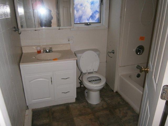 42 Algonquin St, Wareham, MA 02571 photo 8
