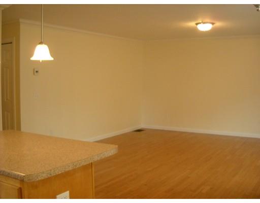 21 Third St #D, Webster, MA 01570 photo 5