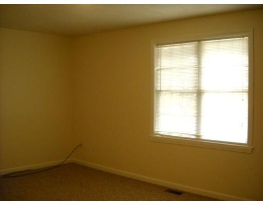 21 Third St #D, Webster, MA 01570 photo 9