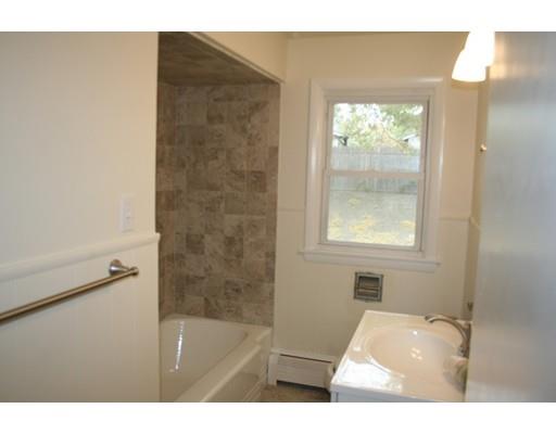 81 Colonial Rd, Lawrence, MA 01843 photo 10
