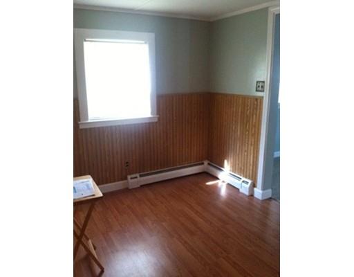 21 Martin St, Buzzards Bay, MA 02532 photo 3