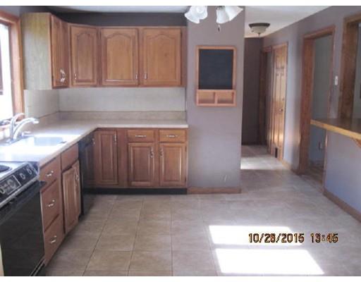 39 Walter St, Worcester, MA 01609 photo 4
