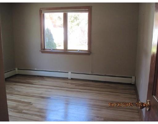 39 Walter St, Worcester, MA 01609 photo 5