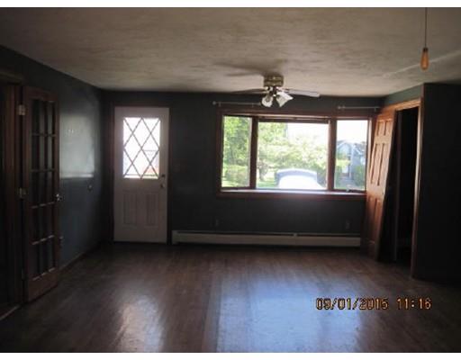 39 Walter St, Worcester, MA 01609 photo 3