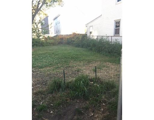 18 Lapham St, Fall River, MA 02721 photo 5