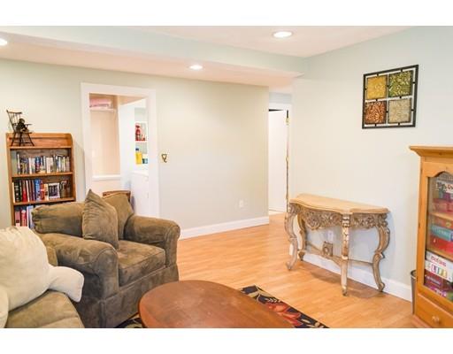 12 Donegal Cir, Danvers, MA 01923 photo 15
