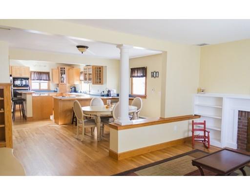 12 Donegal Cir, Danvers, MA 01923 photo 3