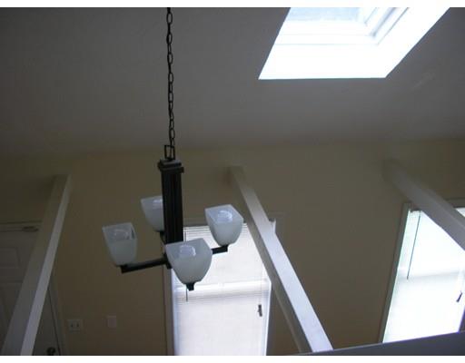 25 Knight St, Worcester, MA 01605 photo 9