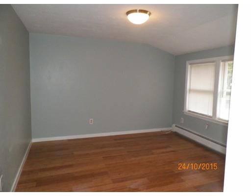 25 Knight St, Worcester, MA 01605 photo 7