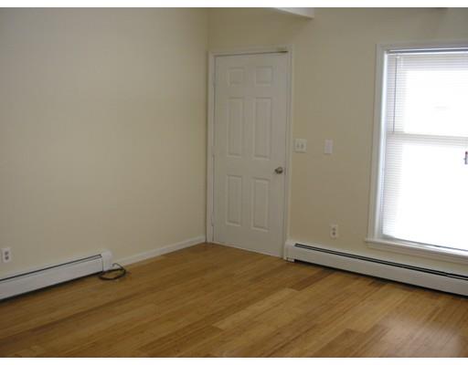 25 Knight St, Worcester, MA 01605 photo 14