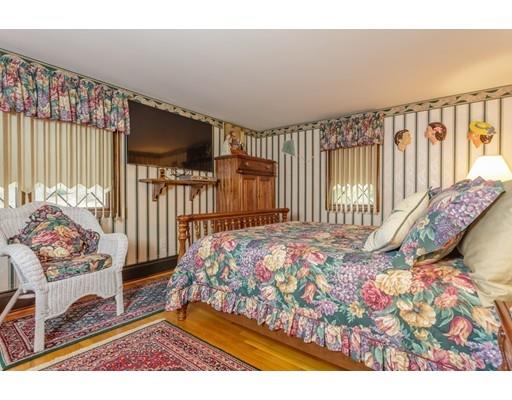 10 Macdonald Cir, Walpole, MA 02081 photo 28