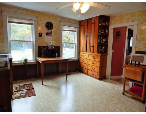 13 Gaugh St, Easthampton, MA 01027 photo 9