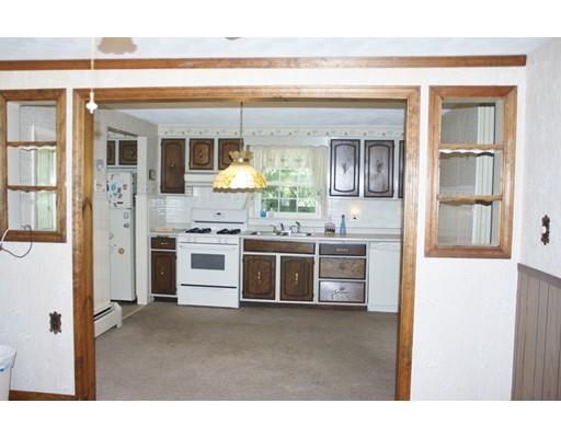 11 Pearson St, Chelmsford, MA 01824 photo 2
