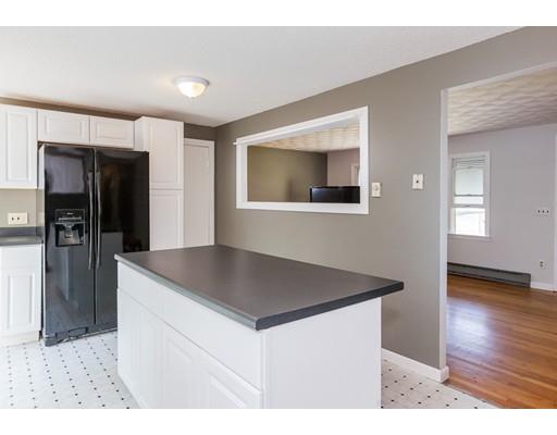 117 Portulaca Dr, Springfield, MA 01129 photo 3