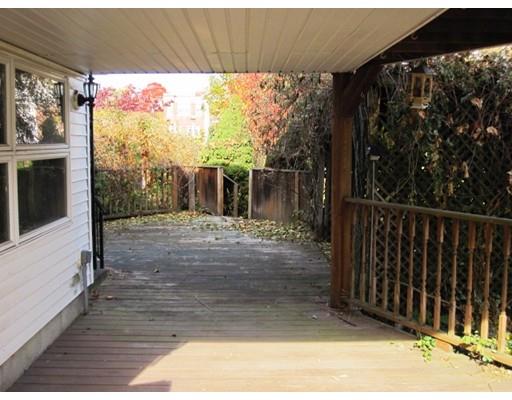 139 Osborne Ter, Springfield, MA 01104 photo 3