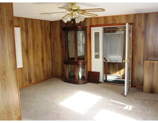 139 Osborne Ter, Springfield, MA 01104 photo 15