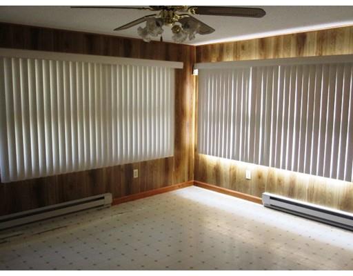 139 Osborne Ter, Springfield, MA 01104 photo 7