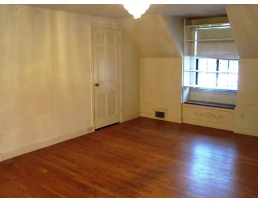 139 Osborne Ter, Springfield, MA 01104 photo 13