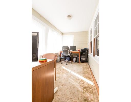 7 Temple St, Reading, MA 01867 photo 4