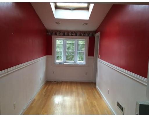 2 Smith Ln, Worcester, MA 01606 photo 8