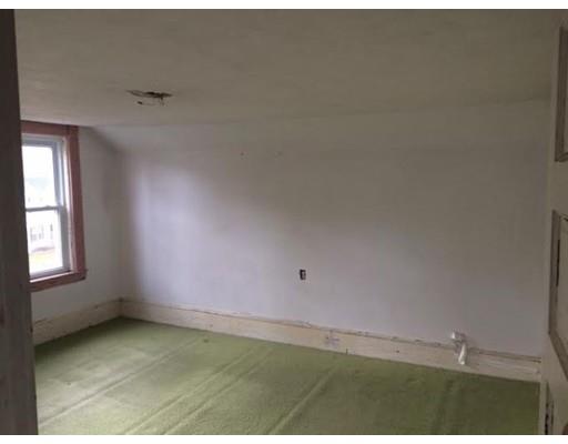 2 Smith Ln, Worcester, MA 01606 photo 3