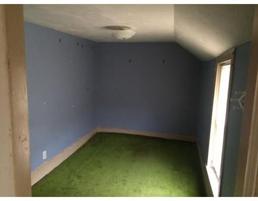 2 Smith Ln, Worcester, MA 01606 photo 2