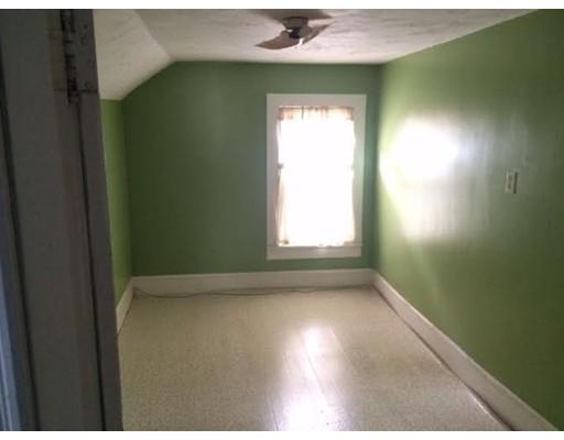 2 Smith Ln, Worcester, MA 01606 photo 5
