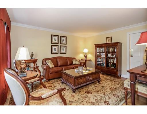 70 Culloden Dr, Canton, MA 02021 photo 3