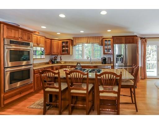 70 Culloden Dr, Canton, MA 02021 photo 7