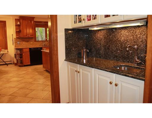 76 Summit Ave, Brookline, MA 02446 photo 9
