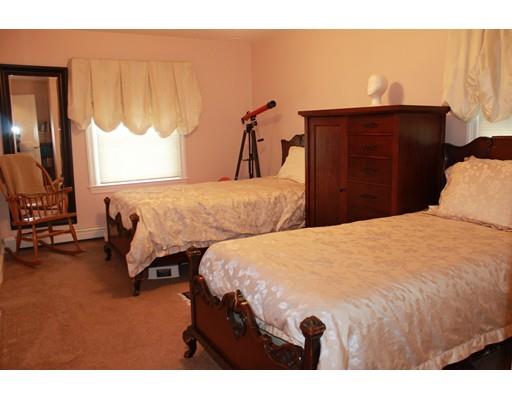 76 Summit Ave, Brookline, MA 02446 photo 11