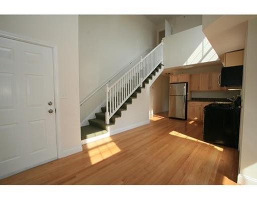9 Everett Ave #3, Somerville, MA 02145 photo 4