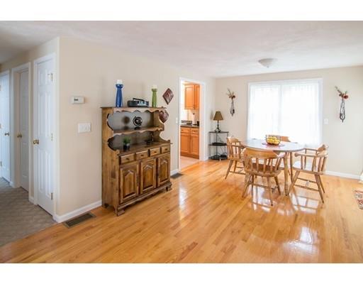 12 Sophia Dr, Worcester, MA 01607 photo 9