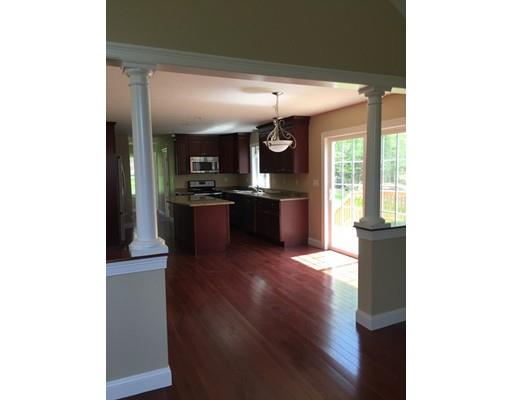 7 Prospect St, Upton, MA 01568 photo 4